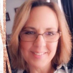 Meet your Posher, Laurie